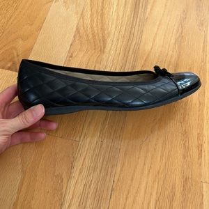 French Sole NY Passport Flat - size 6.5